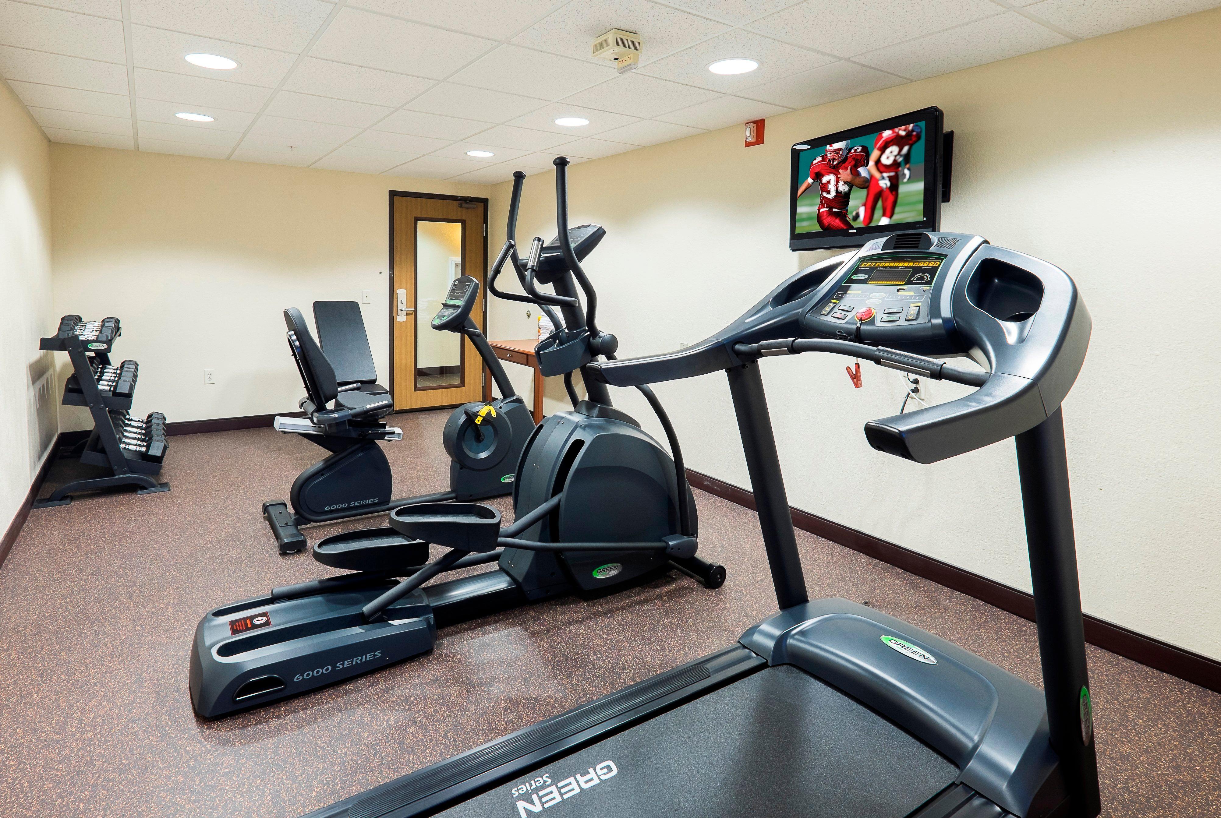 Red Roof Inn Plus+ & Suites Malone Екстериор снимка